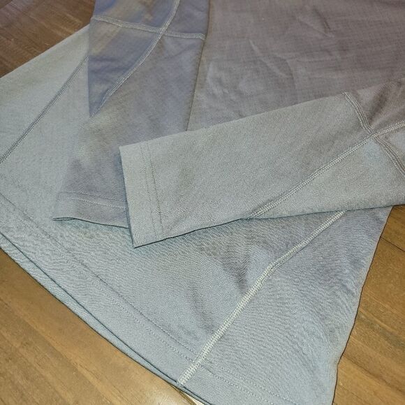 The North Face Hyperlayer Flashdry Longsleeve Silver-Grey XS - Picture 7 of 15